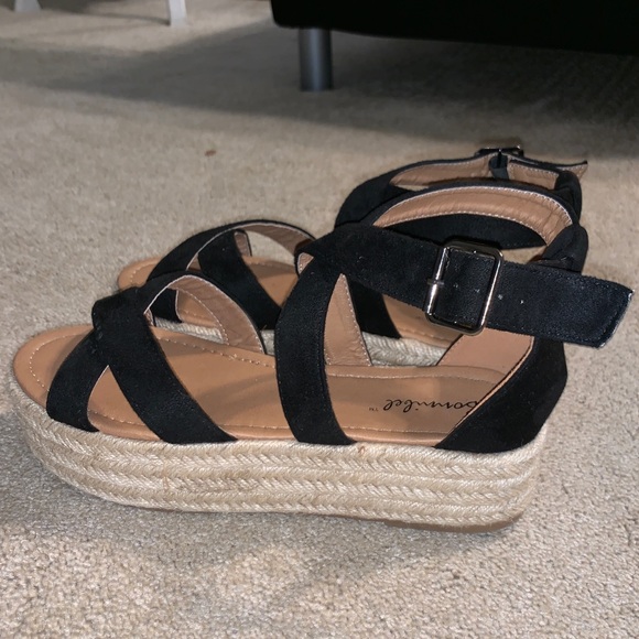Black espadrille platform sandals - Picture 1 of 3